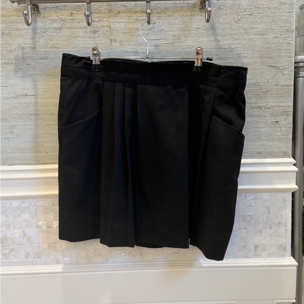 12p 12 petite GAP Black short Skirt lined pockets stretch